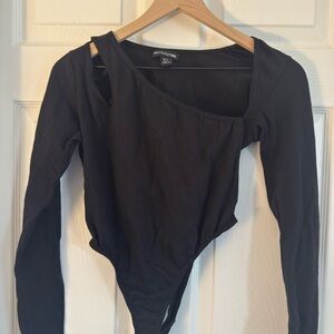 PrettyLittleThing Black Asymmetric Bodysuit size 4